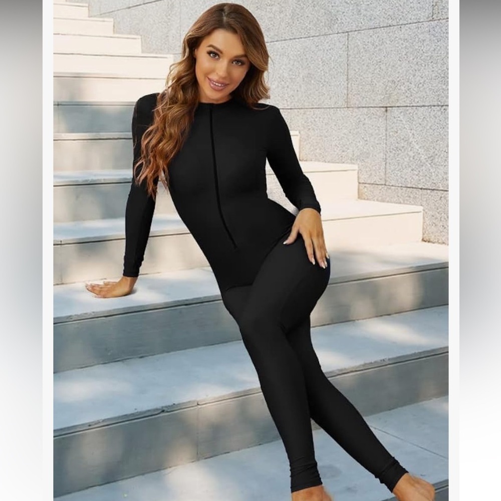 Jumpsuit NWT - Picture 2 of 3